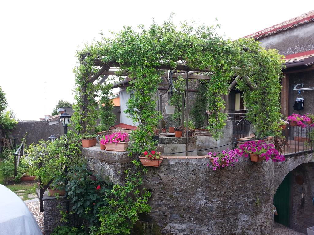 Etma Bed & Breakfast Sant'Alfio ภายนอก รูปภาพ