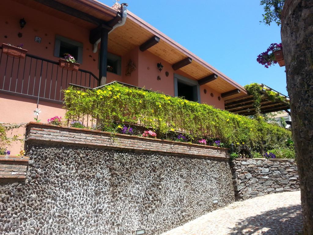 Etma Bed & Breakfast Sant'Alfio ภายนอก รูปภาพ