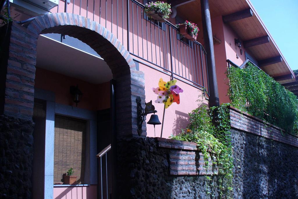 Etma Bed & Breakfast Sant'Alfio ภายนอก รูปภาพ
