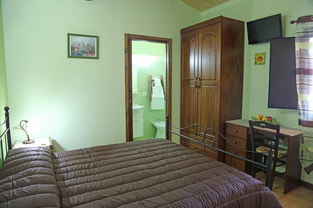 Etma Bed & Breakfast Sant'Alfio ห้อง รูปภาพ