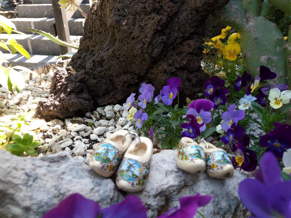 Etma Bed & Breakfast Sant'Alfio ภายนอก รูปภาพ